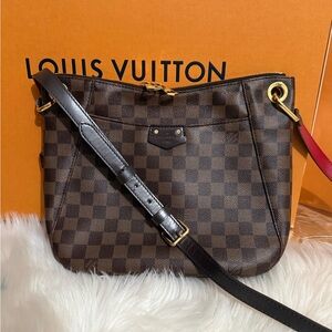 Louis vuitton South bank besace crossbody bag